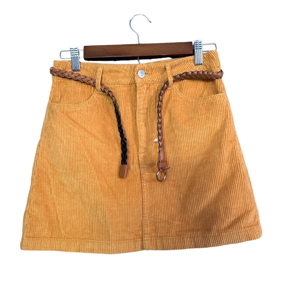 Forever 21 Yellow Gold Corduroy Mini Skirt Size Womens Small with belt